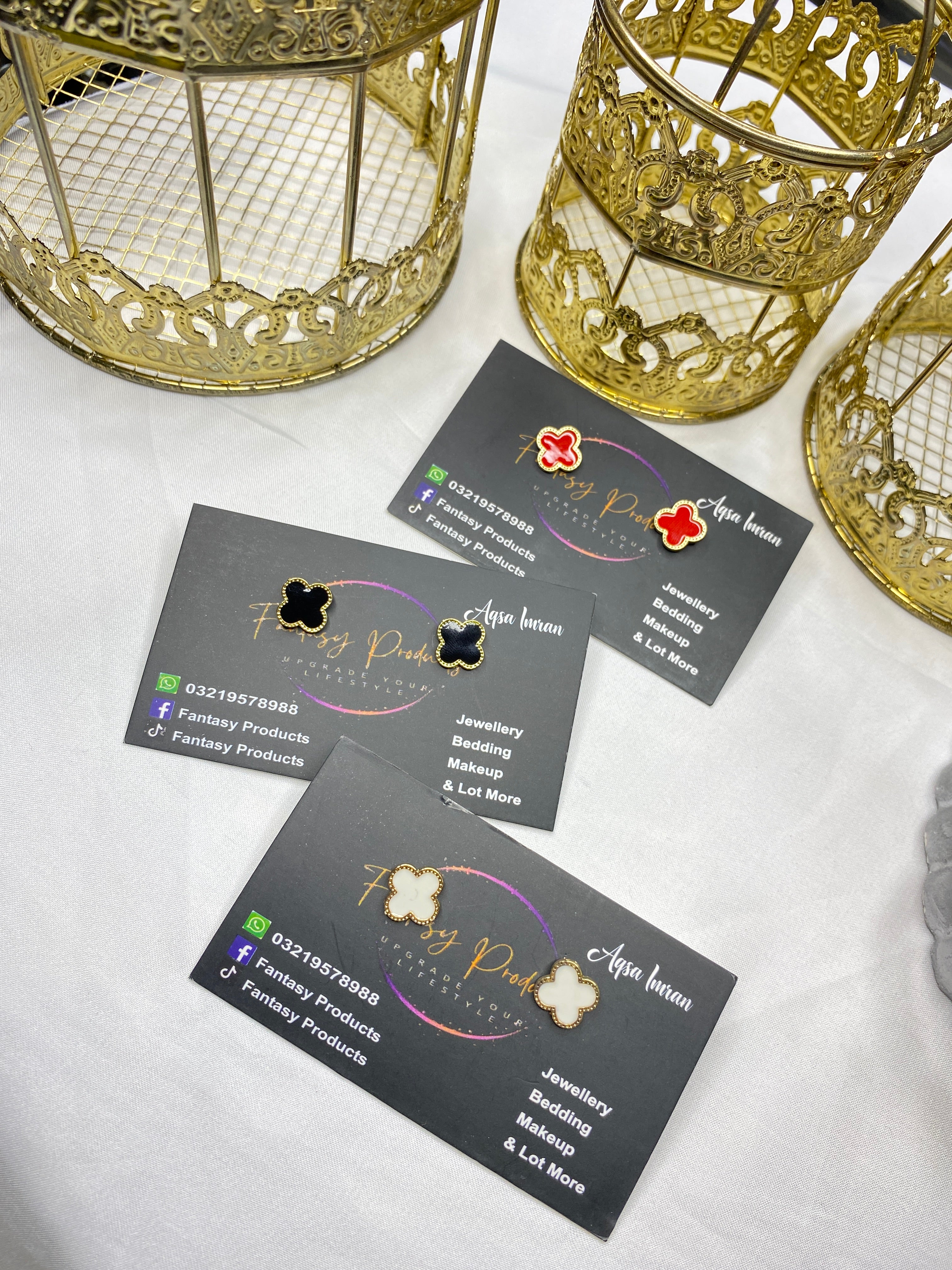 Clover-Shaped Stud Earrings – Red, Black & White | Fantasy Products by AKS