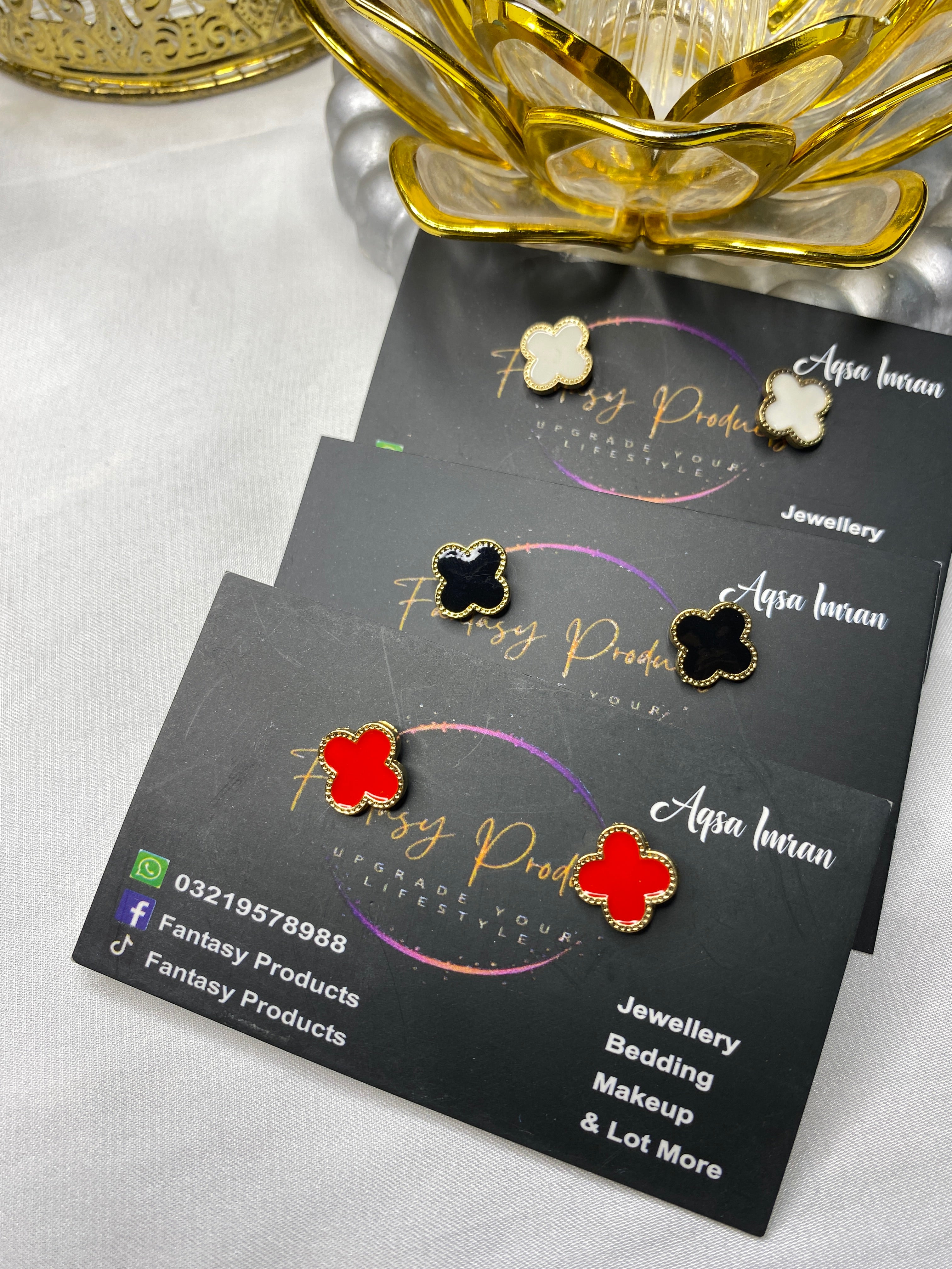 Clover-Shaped Stud Earrings – Red, Black & White | Fantasy Products by AKS