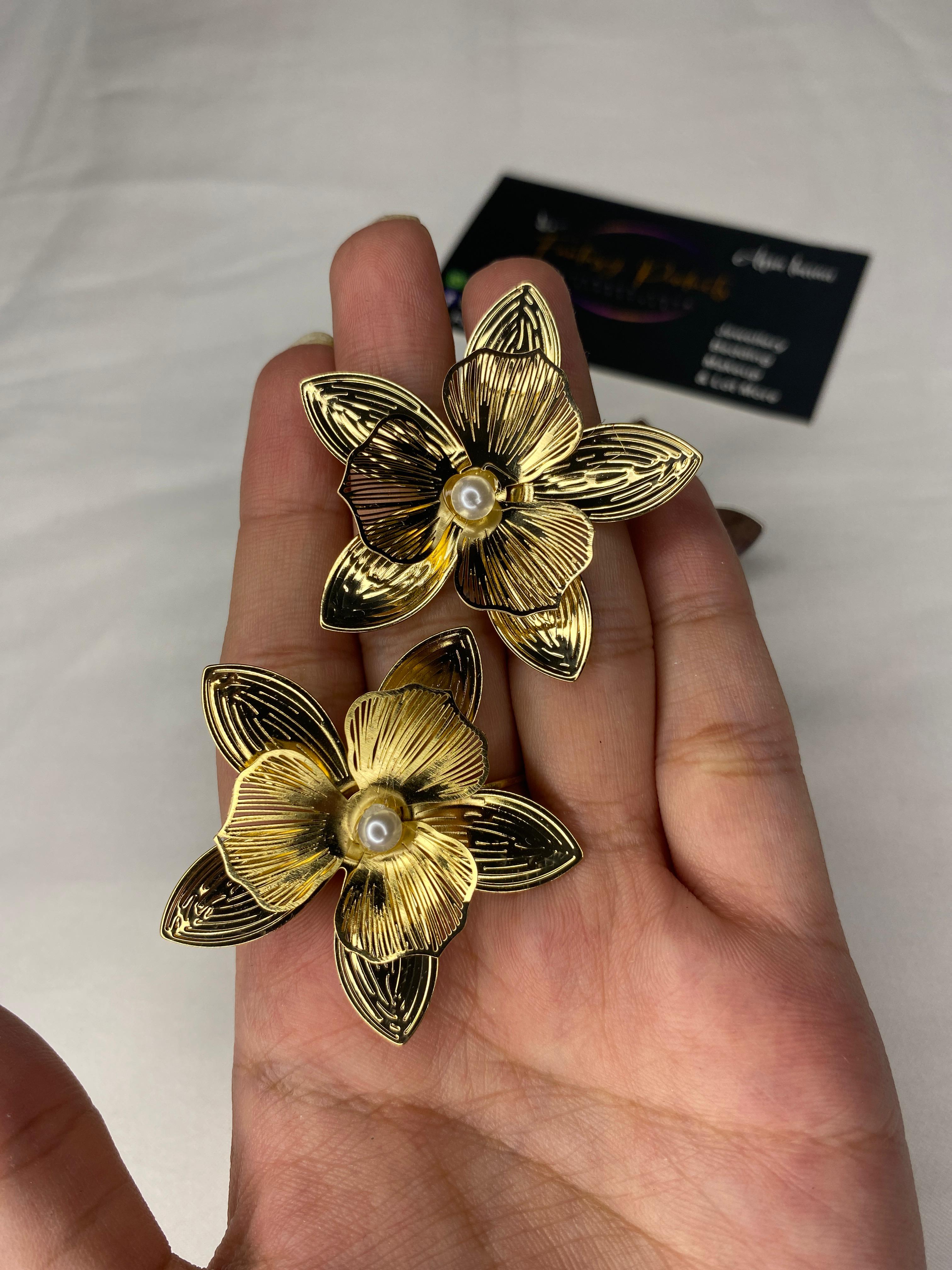 Floral Pearl Center Earrings – Silver & Golden Edition